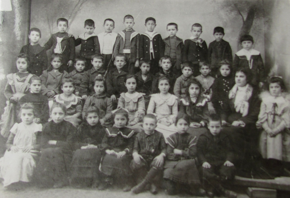 Students from the Bulgarian primary school